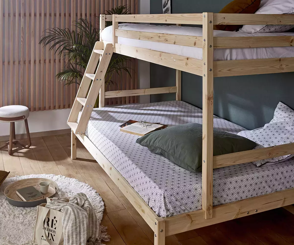 Détail du lit superposé Nazaré bois naturel avec matelas