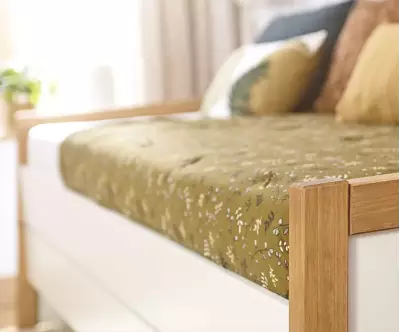 Détail du Lit Hypnos en Bois Massif