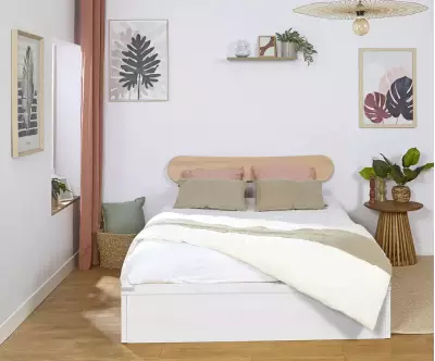 Lit Akara avec matelas est en bois massif