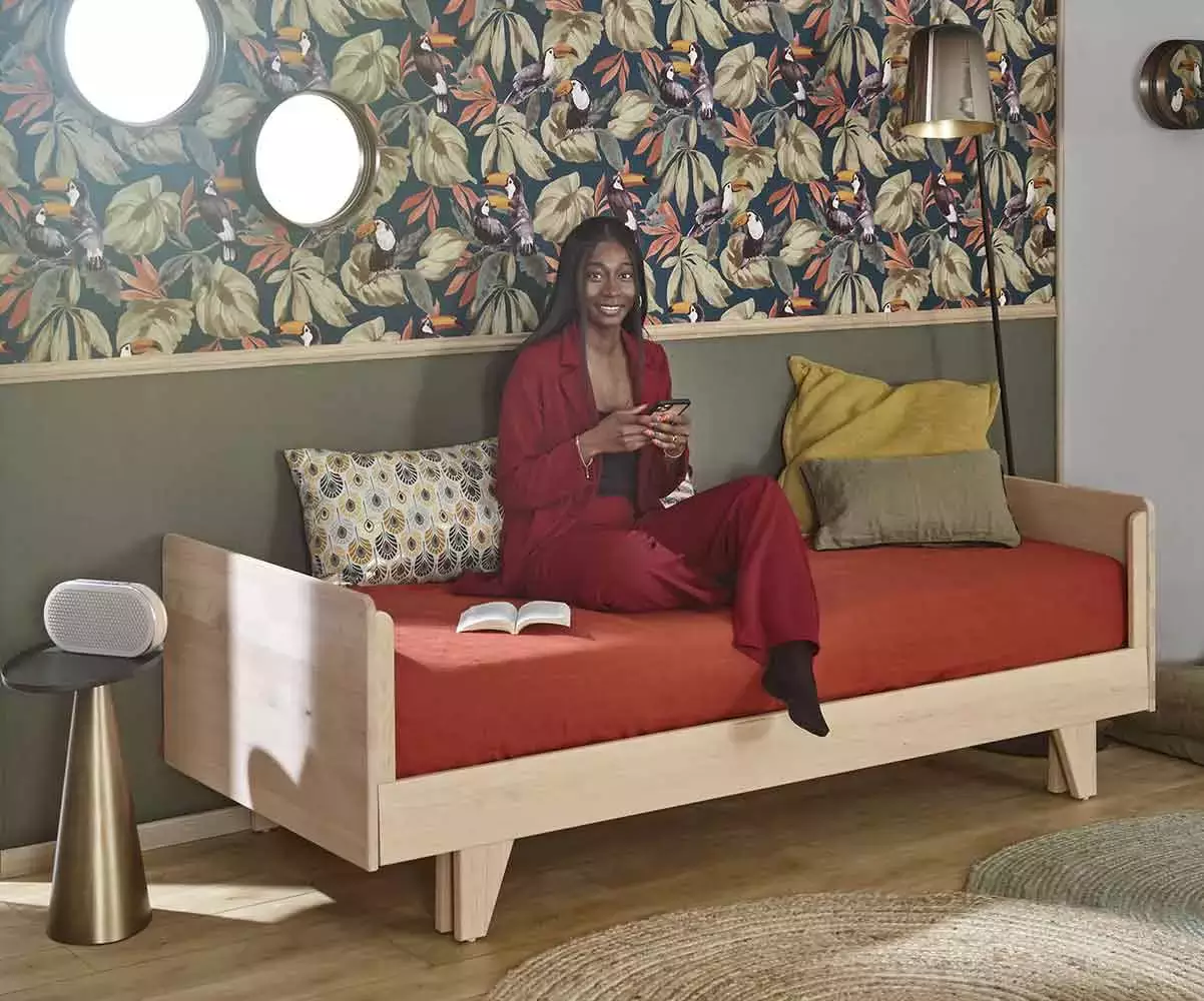 Lit peigne brut avec matelas