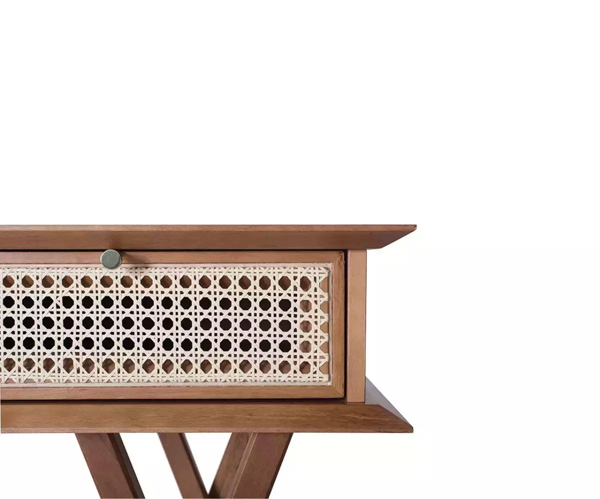 Console Dinda Les boutons dorés des poignées font toute la différence de ce meuble