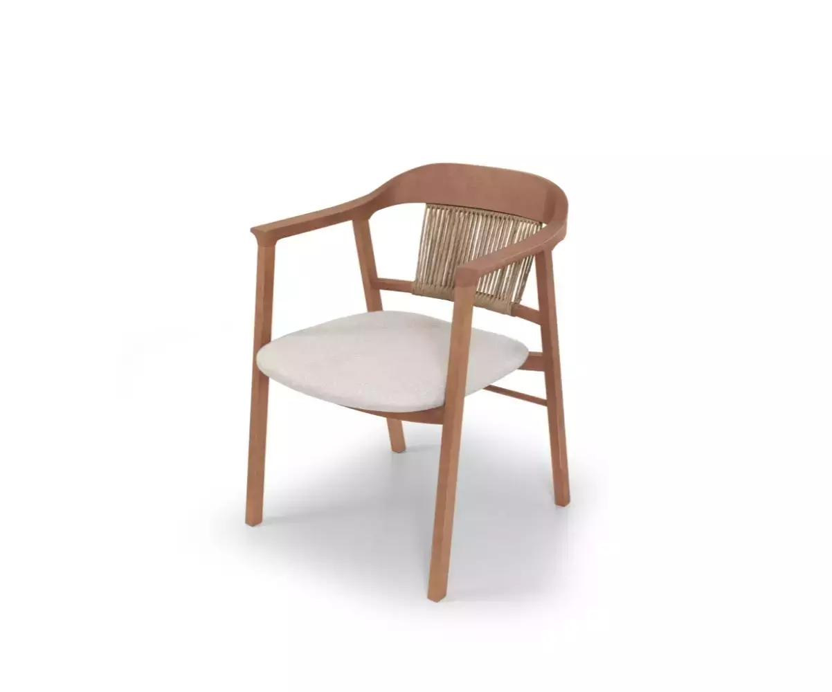 Chaise en bois avec tissus blanc
