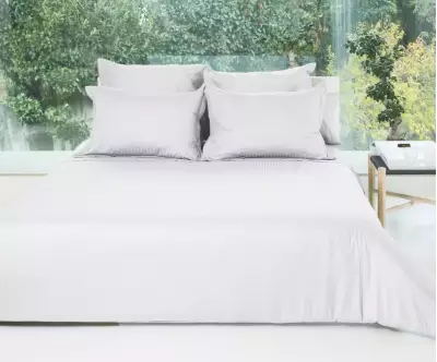 Housse de couette en satin de coton blanc
