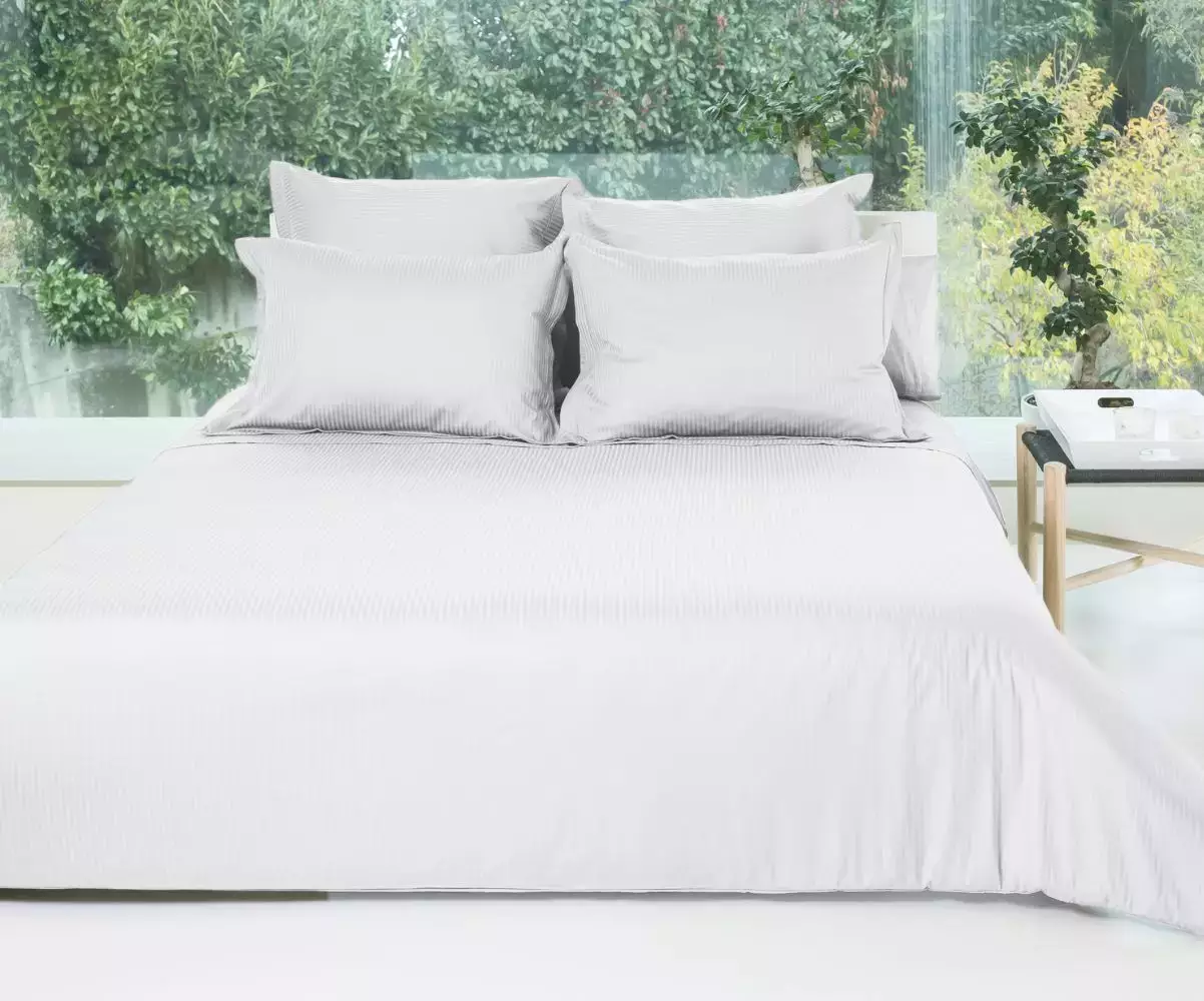 Housse de couette en satin de coton blanc