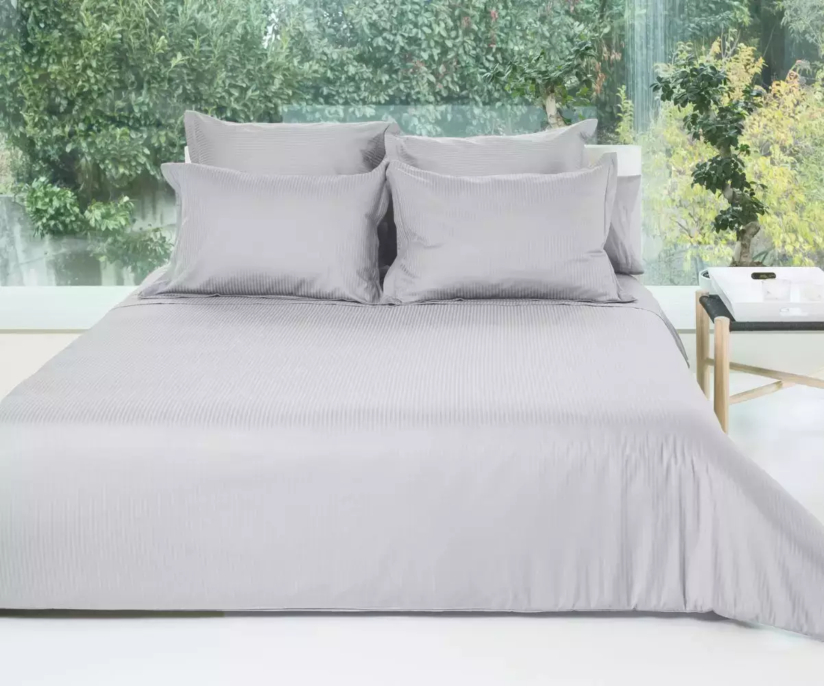 Taie d'oreiller gris clair