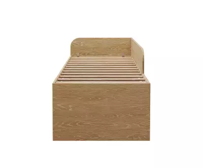 Vue de profil lit Ludlow en bois naturel