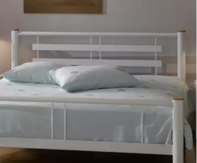 tête de lit blanche