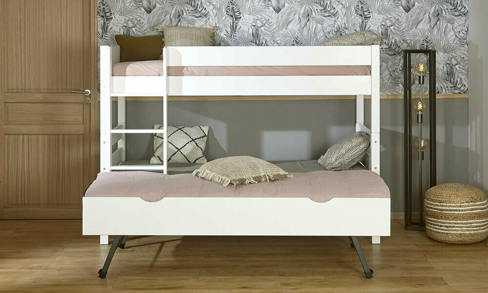 Lit adulte avec sommier et matelas Dune. Couchage double. Bois Massif