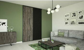 Porte de placard coulissante 2 vantaux Dlos,en aluminium. Une porte noire, une porte dcor bois brut fonc