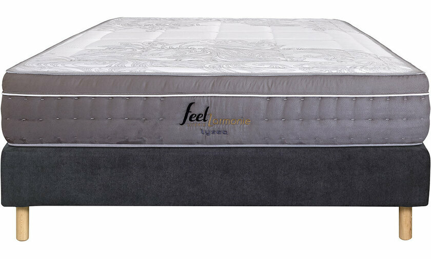 Sommier tapissier Senesi bleu avec matelas Lysa