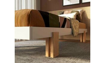 Zoom sur le lit Keli en bois massif