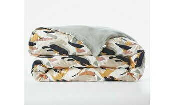 Couette composant la parure de lit