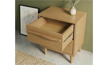 Table de chevet bois massif finition noisette - tiroir ouvert