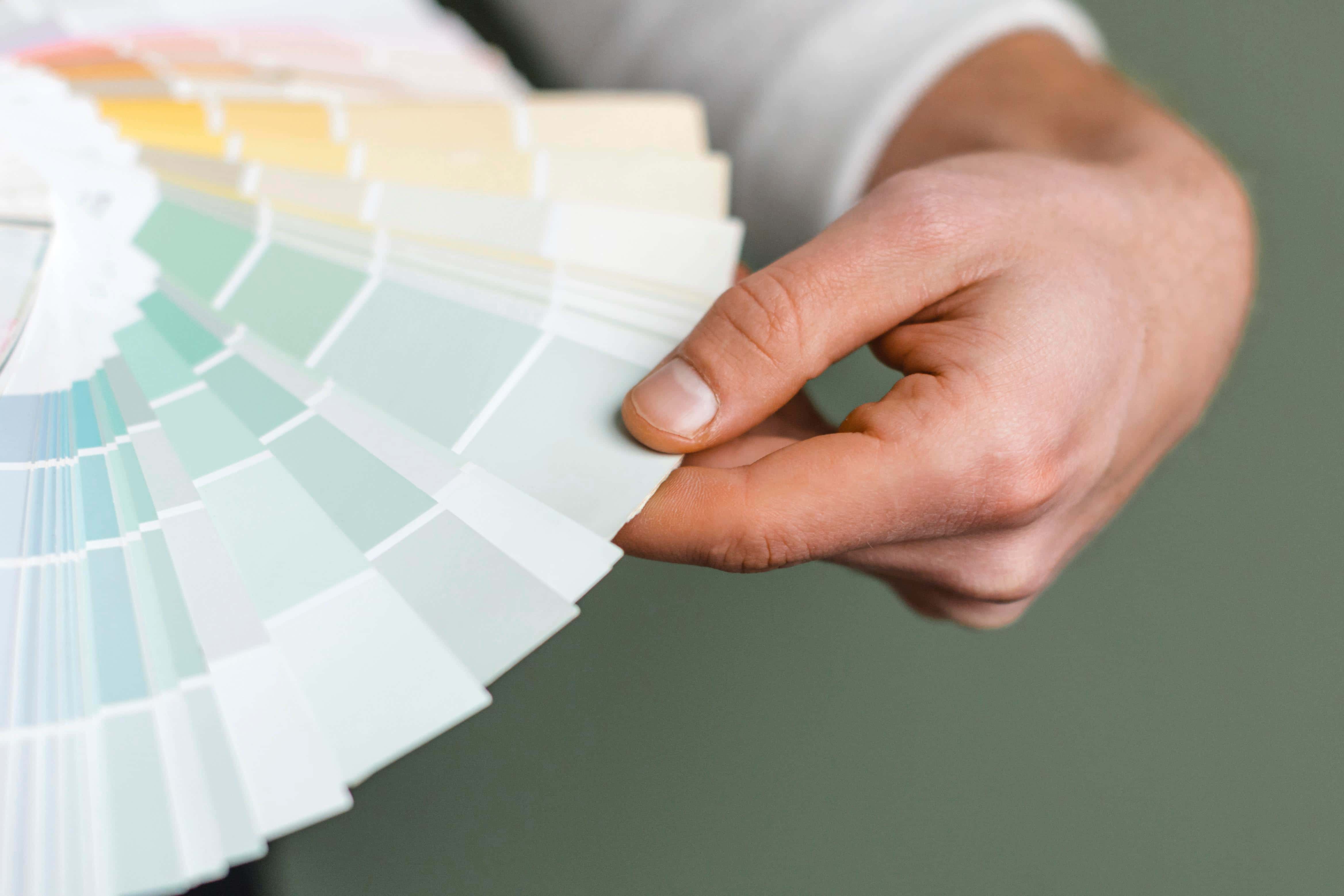 man-holding-paint-palette__1_.jpg